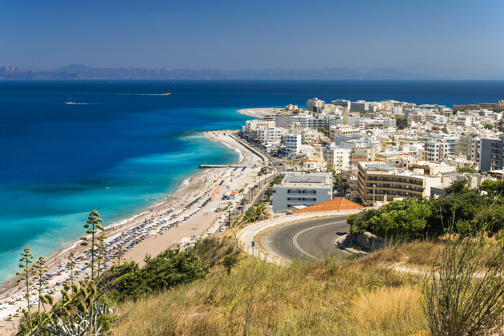 Ρόδος… Tο νησί των ιπποτών σας προσκαλεί να το επισκεφθείτε