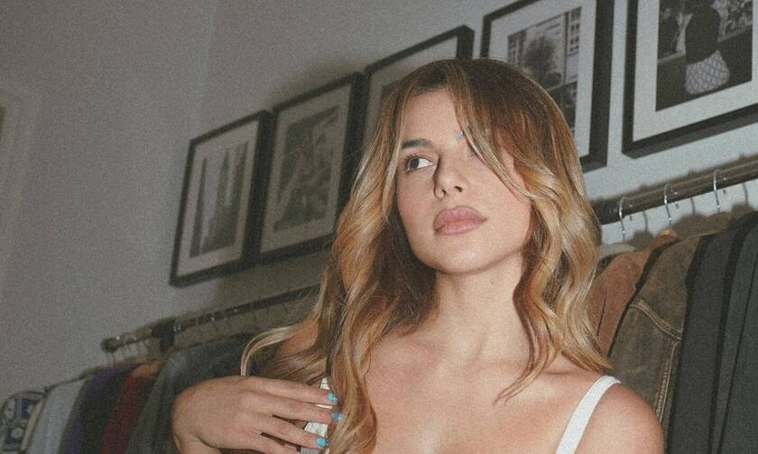 Ελευθερία Ελευθερίου: «Ζαλίζει» το Instagram με το μικροσκοπικό της μπικίνι (photos)