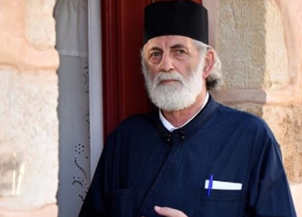 Μιχάλης Αεράκης: Έχω δεχτεί επίσημη πρόταση να με κάνουν παπά – Το σκέφτομαι, γιατί όχι, ο καημός μου ήταν να γίνω ιερέας