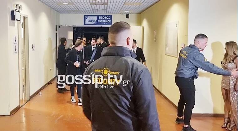 Madwalk 2022: «Μπλόκο» στην Κοκκίνου για να περάσουν Ρουβάς-Αργυρός. Πώς αντέδρασε;
