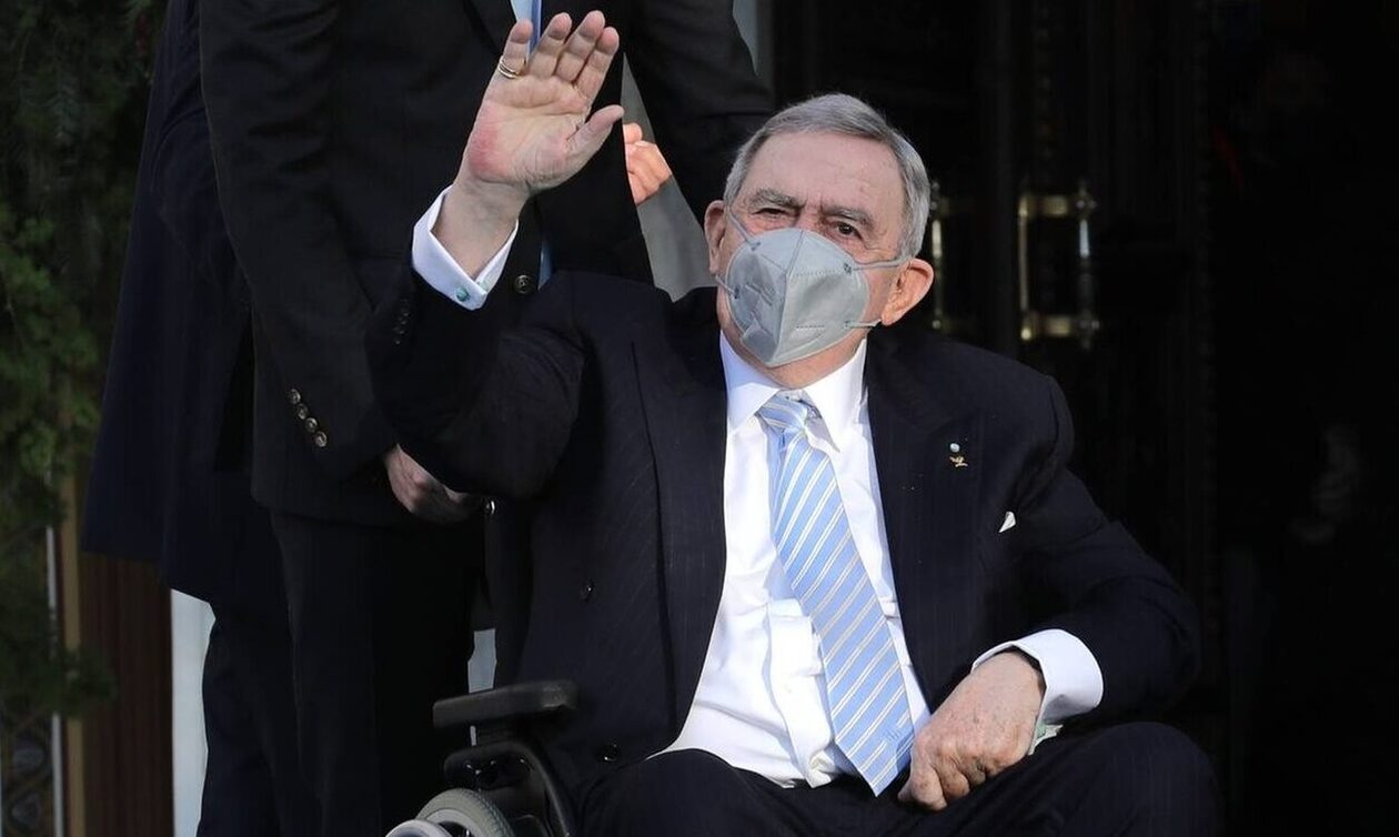 Τέως βασιλιάς Κωνσταντίνος: Στην Ελλάδα ο Κάρολος-Πού βρίσκονται και πώς ζουν τα μέλη της βασιλικής οικογένειας