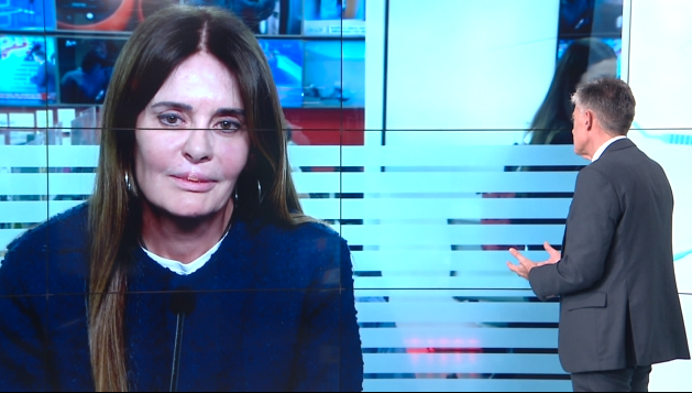 Κατερίνα Πλουμιδάκη,συγγραφέας: Πήγε να φτιάξει τα χείλη της και κόντεψε να χάσει τη ζωή της