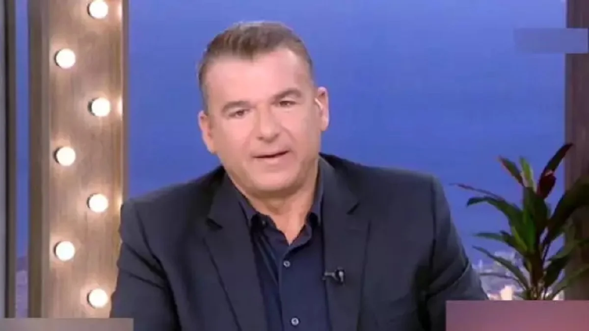 Πέτρος Κωστόπουλος: Ρώτησε on air τον Γιώργο Λιάγκα αν θα ξαναπαντρευτεί – Η απάντηση του παρουσιαστή