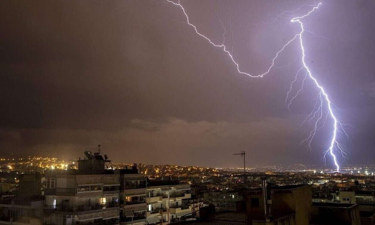 Καιρός - Μαρουσάκης: Πρόσκαιρη επιδείνωση με βροχές και καταιγίδες