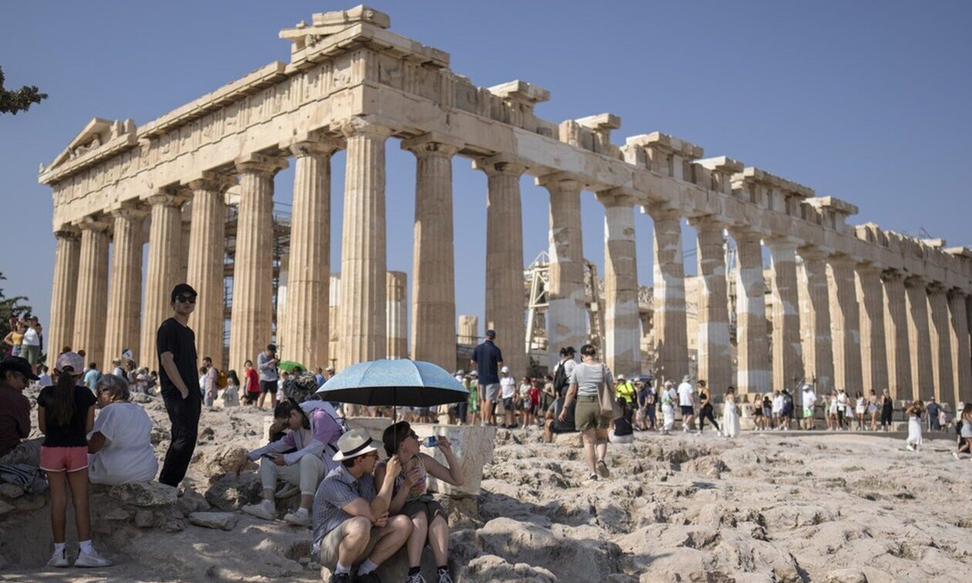 Καιρός: Πρωταπριλιάτικος καύσωνας με πολύ υψηλές θερμοκρασίες - Πόσο θα διαρκέσει