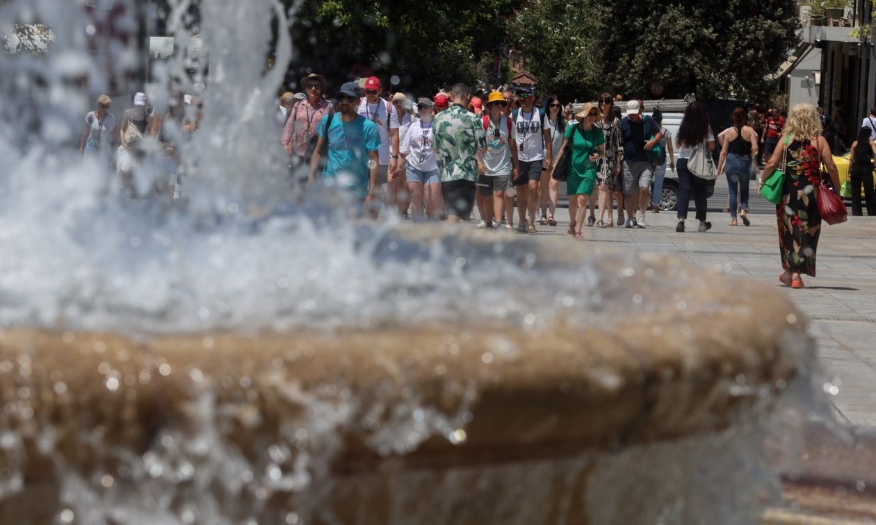 Καιρός: Ο καύσωνας επιστρέφει... αγριεμένος - Ποια πόλη θα «βράσει» στους 42 τις επόμενες ημέρες
