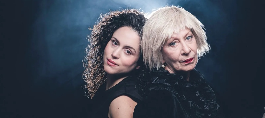 Ο ΣΚΥΛΟΣ ΠΟΥ ΕΚΛΑΙΓΕ ΒΟΥΒΑ ΤΙΣ ΝΥΧΤΕΣ  ΣΤΟ ΘΕΑΤΡΟ AUDITORIUM ΑΠΟ 18 ΑΠΡΙΛΙΟΥ